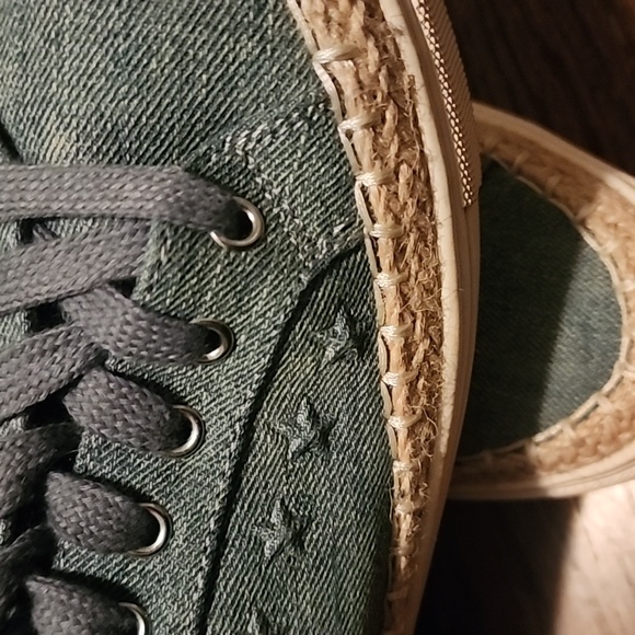 Womens Guess Denim Star Size 8 Lace Up Shoes. Never worn - Picture 3 of 10